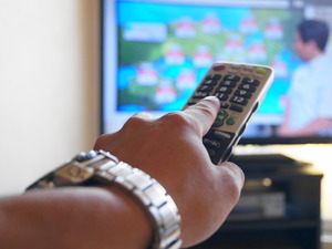 ソフトバンクがスポナビライブを値下げ…DAZNと提携のドコモに対抗 画像