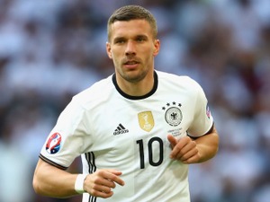 元ドイツ代表FWポドルスキ、日本語でヴィッセル神戸加入を報告 画像