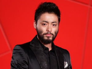 山田孝之、飲酒のビフォー・アフター…迫真の酔っ払いに「名俳優!キモさも完璧」と称賛の声 画像