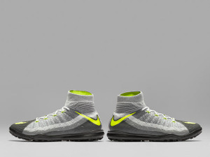 ナイキ、エア マックスからインスピレーションを得たスパイク「NIKE REVOLUTION PACK」発売 画像