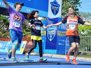 高橋尚子が語るグアムマラソンの特殊性…午前3時の爆音、全員が先頭気分、Qちゃんとのふれあい 画像