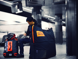 肉厚パッドで自転車を守る「耐衝撃輪行キャリングバッグ」発売 画像