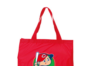 広島カープ×ミカサ、カープ坊やをデザインしたコラボバッグ発売 画像