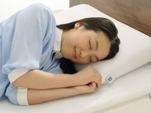 浅田真央、夏には「かけ布団」を利用せず！ 画像