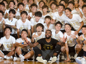 カイリー・アービング初来日…NBAのスーパースターが日本のプレイヤーと交流 画像