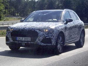 アウディ Q3 次期型を激写！秘密の「A4」顔とスポーツルーフ 画像