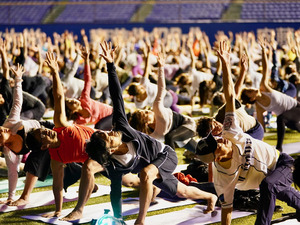 ナイトヨガやゆるスポを体験！健康増進月間イベント「スマートライフフェスタ」開催 画像