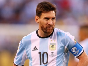 アルゼンチンのW杯進出に黄信号、サンパオリ監督は不発のメッシを擁護「チームが生かせなかった」 画像