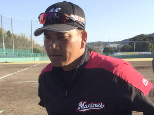 井口ロッテ紅白戦にファン最多5500人…打撃＆走塁で早くも成果 画像