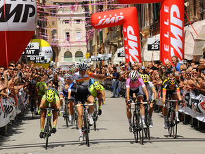 ジロローザは総合1位のマリアンヌ・フォスがステージ優勝 画像