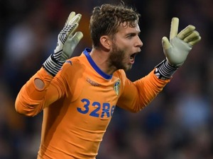 これは素敵！試合中のGKに帽子を貸したファンが話題に 画像
