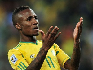 2010年W杯戦士が自伝で警告！「高級車」はヤバい 画像