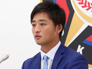 日本ハム・白村明弘は現状維持サイン…主将・中田翔に対しては「野球の考え方がすごい」 画像