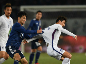 日本代表が韓国に大敗、守備陣が崩壊し優勝逃す 画像