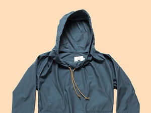 軽量で肌触りのいいプルオーバー 画像