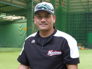 井口資仁監督で再出発、ロッテの新体制が話題…常勝イズムを知る名コーチがズラリ 画像