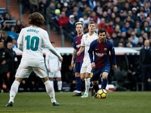 【動画】“メッシ風”の切り返しからゴール！バルサの下部組織で2世誕生かと話題に 画像