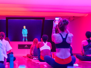 アディダス、ホログラム技術を活用したバーチャルボクササイズイベント開催 画像