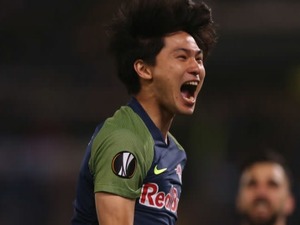 南野拓実、やったぞ！ELラツィオ戦「1分で」貴重なアウェイゴール 画像