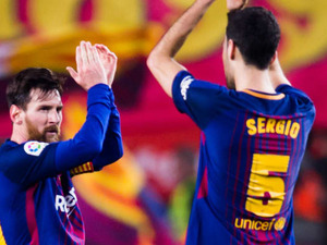 バルセロナMFブスケツのいい人ぶりに、女性ファン号泣！ 画像