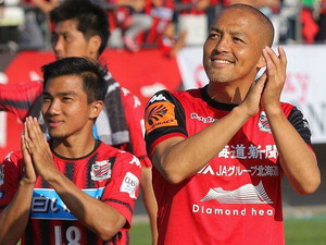 小野伸二の神対応！J1札幌の「チャナティップが泣いた」エピソードとは 画像