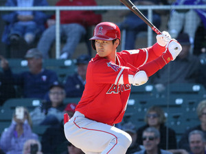 大谷翔平は3打数1安打…44歳コロンからオープン戦2本目＆12打席ぶりのヒット 画像