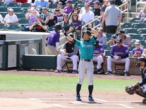 イチローの開幕戦出場は3/29判断も…指揮官は手応え「格段に良くなってる」 画像