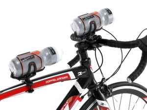 ボトルケージを好きな場所に取り付けられる自転車用マウント「どこでもダボ穴」発売 画像
