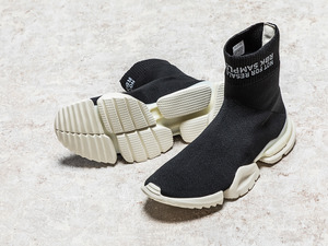 リーボック、独自のアウトソール構造スプリット ツーリングを搭載した「SOCK RUN.R」限定発売 画像