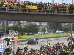 日本とW杯で戦うコロンビア代表、公開練習が凄いことに！なんと3万人が集結 画像