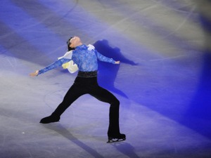 羽生結弦を特集した「KISS & CRY」発売…アイスショーリポートや対談を掲載 画像