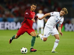 C・ロナウドの次はメッシを黙らせる!EURO初戦に続いて世界最高の男との初戦にアイスランドが燃える 画像