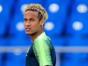 復活ネイマール、新しい髪型が「あの日本製品」に似ていると話題 画像