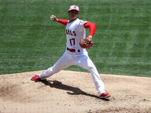 大谷翔平に手のひら返しの記者、今度は“リアル二刀流”実現を期待!?「考える時」 画像