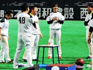 ソフトバンク投手陣が火の車…倉野投手統括コーチ「非常事態」「10年やって初めて」 画像