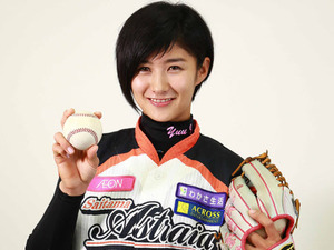 加藤優が浴衣姿でバットを構え…「可愛すぎる野球選手」の凛々しい写真が話題 画像