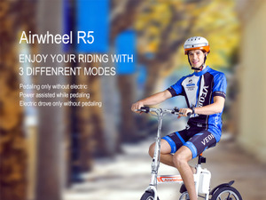 フル電動走行が可能な折りたたみ式電動ハイブリッドバイク「Airwheel R5」発売 画像