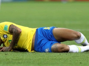 ネイマールの「転がり」、なんとウィンブルドンのレジェンド選手がネタに！？ 画像