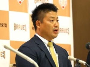 今季限りの現役引退を示唆した村田修一の足跡…“松坂世代”で光り輝く打撃成績 画像