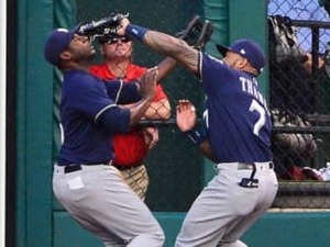 大事故につながりかねない衝突劇にMLB公式「野球はコンタクトスポーツ」 画像