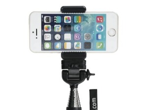 ちょっと便利かもしれない、スマホで自撮りを楽しむアクセサリー 画像