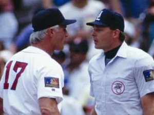 米独立リーグで“笑撃”の退場劇が話題に！「史上最長のダイヤモンド一周」 画像