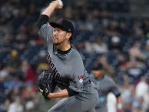平野佳寿、わずか6球で3アウト…1回を無安打無失点の完璧救援で8月失点ゼロ 画像
