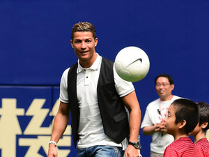 クリスティアーノ・ロナウドの腕に輝くタグ・ホイヤー、強固なブランディング 画像