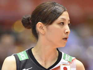 佐藤あり紗、制服姿で一日警察署長を務めたことを報告…ファンからも絶賛の声多数 画像