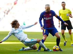 モドリッチとイニエスタを比較！ラキティッチから「別の惑星から来た選手」と絶賛された二人 画像