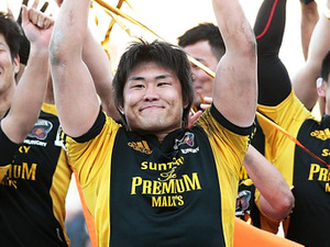 真壁伸弥、何故かゴルフクラブを手に「うまくなるためにウエイトトレーニング開始！」 画像