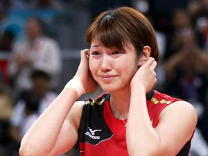 【さすが】狩野舞子、長身を活かして人垣の向こうをらくらく撮影 画像