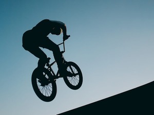 野村周平と仲良し！BMXライダー・中村輪夢ってどんな人？ 画像