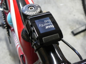スマートウォッチ「Pebble」は自転車に搭載してこそ実力を発揮する!? 画像
